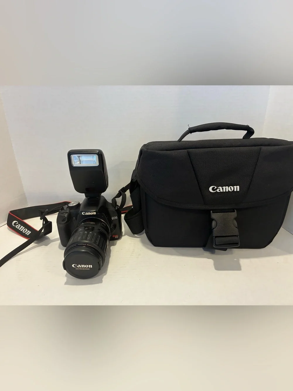 Canon EOS Rebel T1i Digital SLR Camera w/ Canon Lens EF-S35-135 mm Bundle